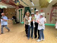 27 Herzlichen Glückwunsch Rosemarie und Bärbel